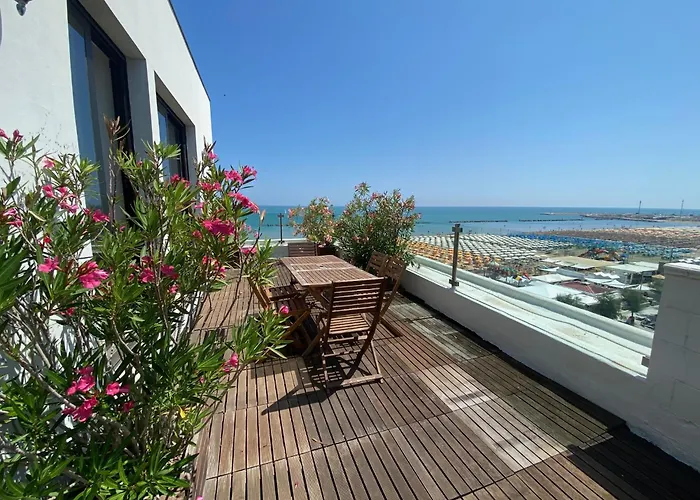 Pianob - Breakfast Hotel & Bar